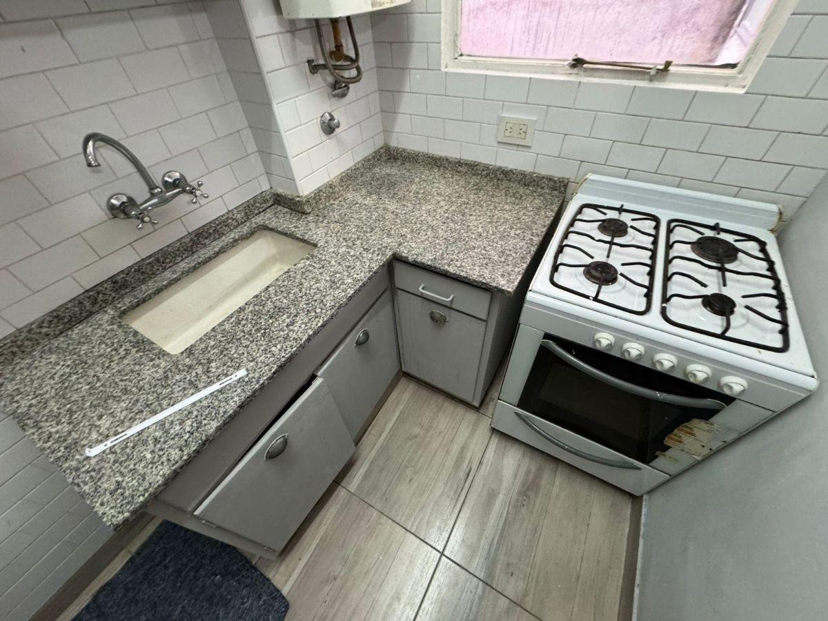 Foto de APTO CREDITO Departamento 2 ambientes bajas expensas con patio en venta en Belgrano, imagen 5