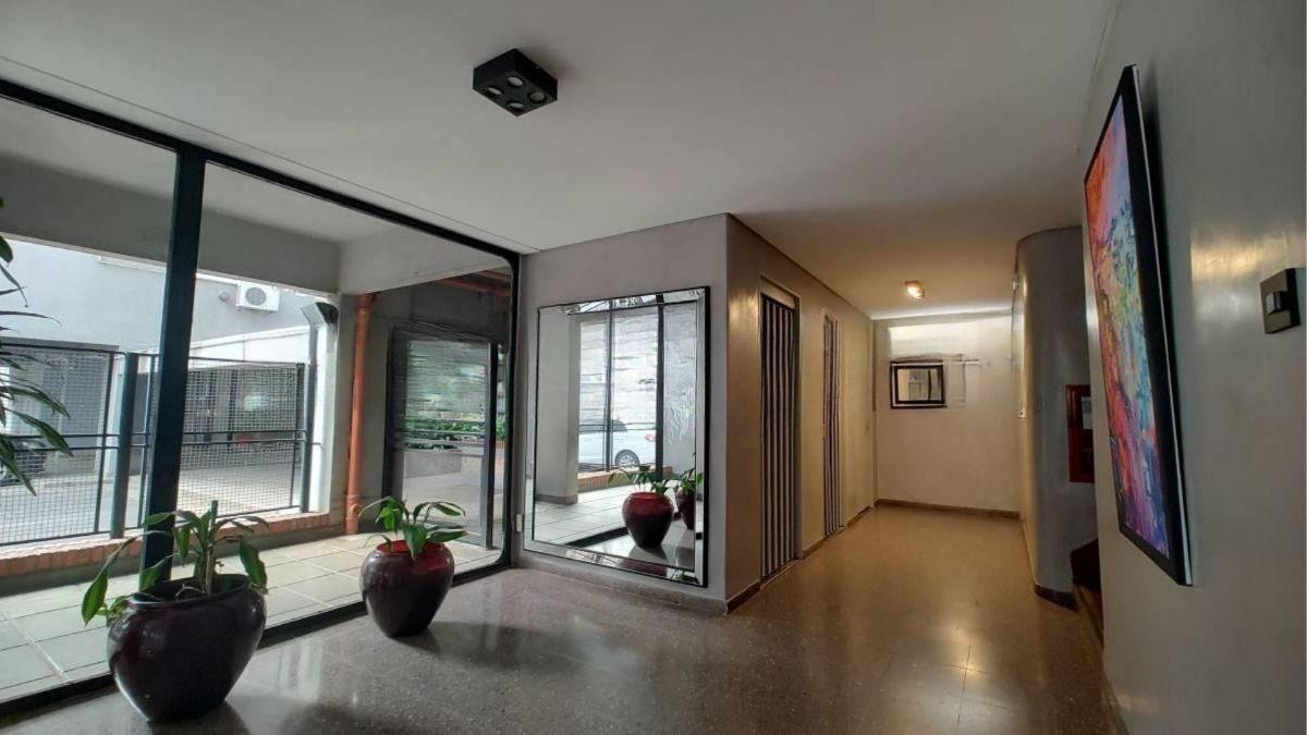 Foto de 4 AMBIENTES EN PISO ALTO - FRENTE - ORIENTACIÓN NORTE - VILLA LURO, imagen 3