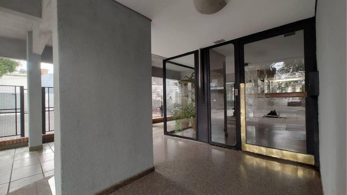 Foto de 4 AMBIENTES EN PISO ALTO - FRENTE - ORIENTACIÓN NORTE - VILLA LURO, imagen 1