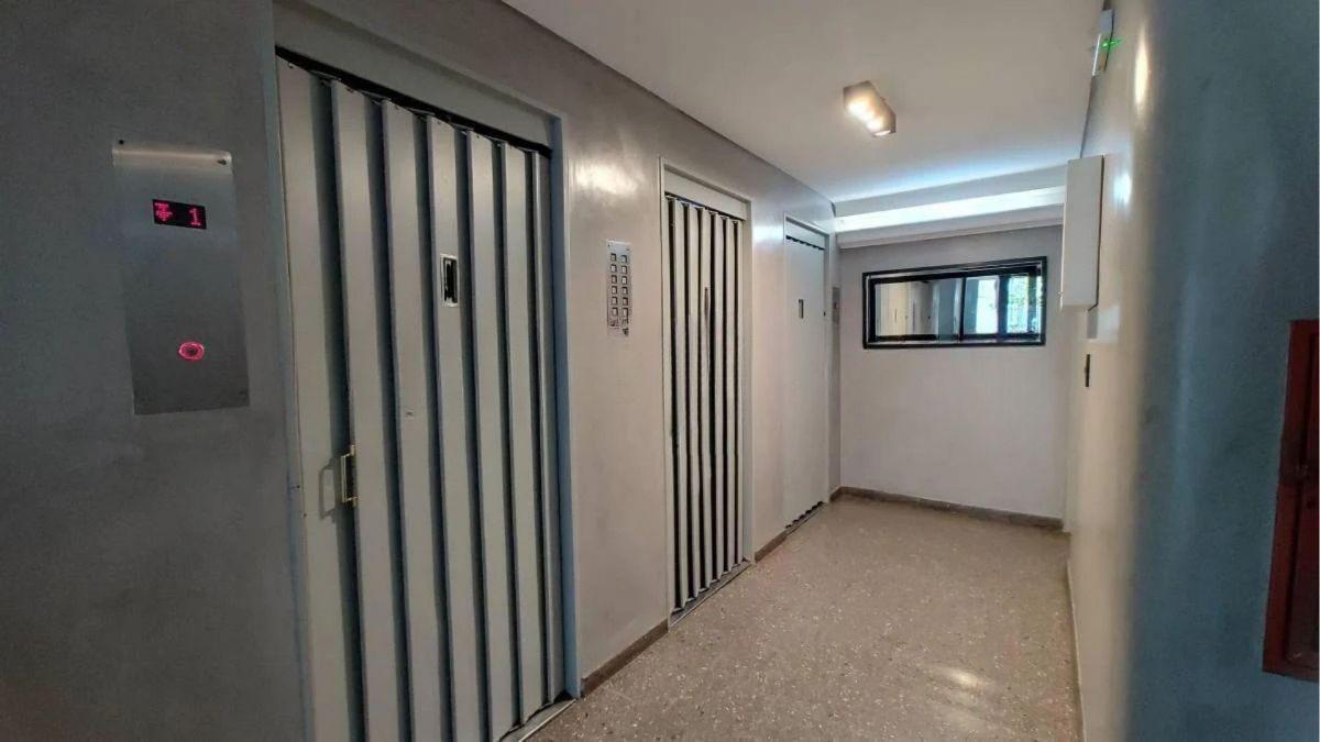 Foto de 4 AMBIENTES EN PISO ALTO - FRENTE - ORIENTACIÓN NORTE - VILLA LURO, imagen 2