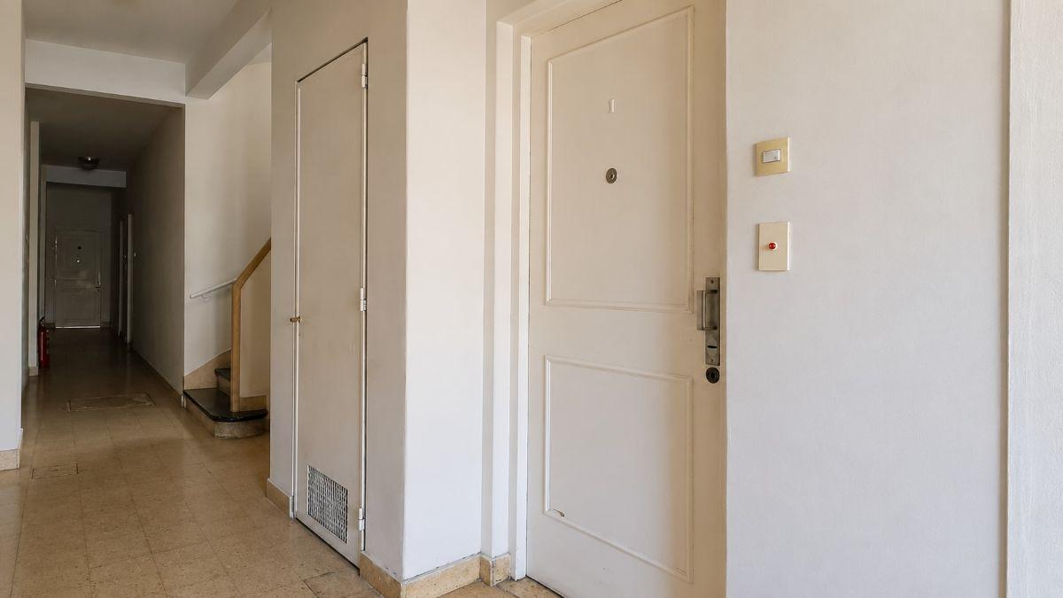 Foto de REMODELADO Excelente Ubicacion Departamento 2 Ambientes en Venta en, imagen 3