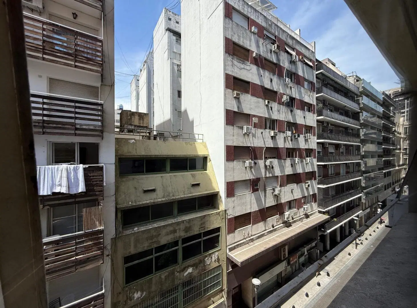 Departamento 3 ambientes en venta en Retiro 3