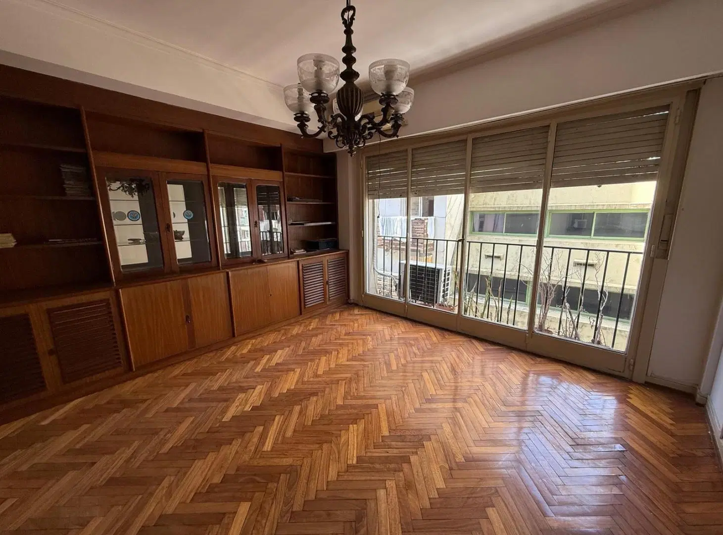 Departamento 3 ambientes en venta en Retiro 2