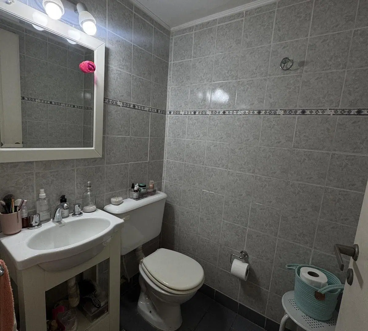 Departamento 4 ambientes con balcón en venta en Colegiales 3
