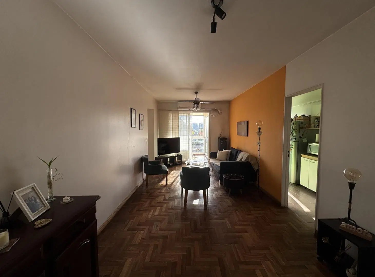 Departamento 4 ambientes con balcón en venta en Colegiales 5