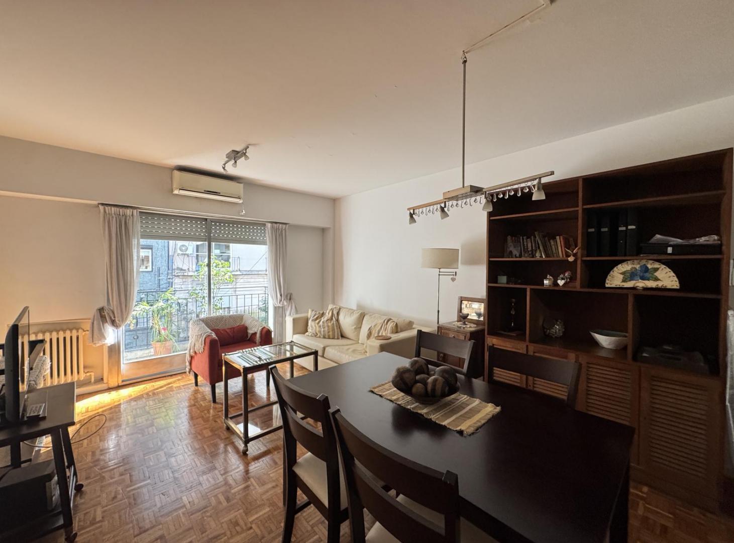 Departamento monoambiente con balcón en venta en Recoleta