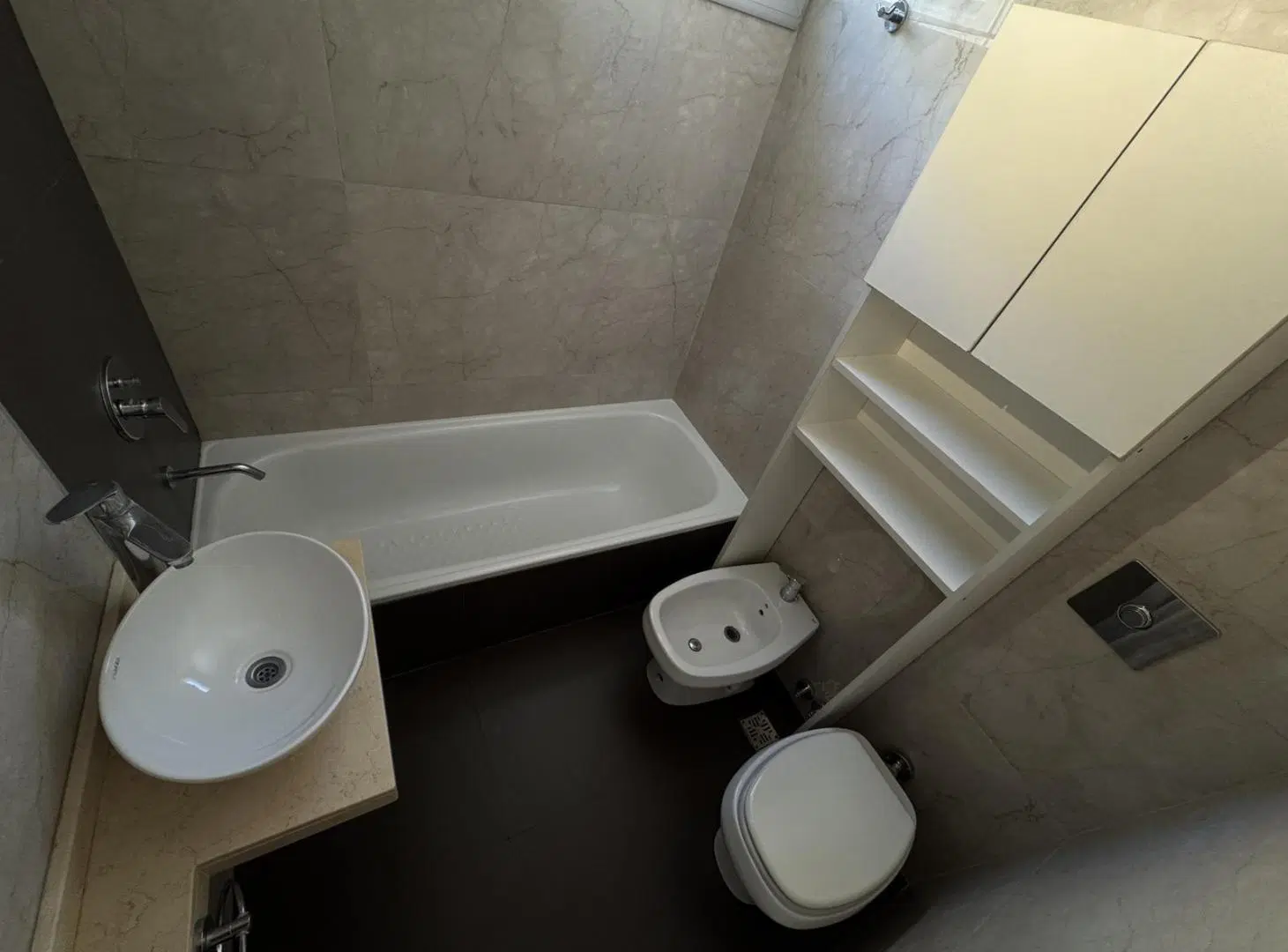 Departamento en venta 3 ambientes con balcón en Almagro! 2