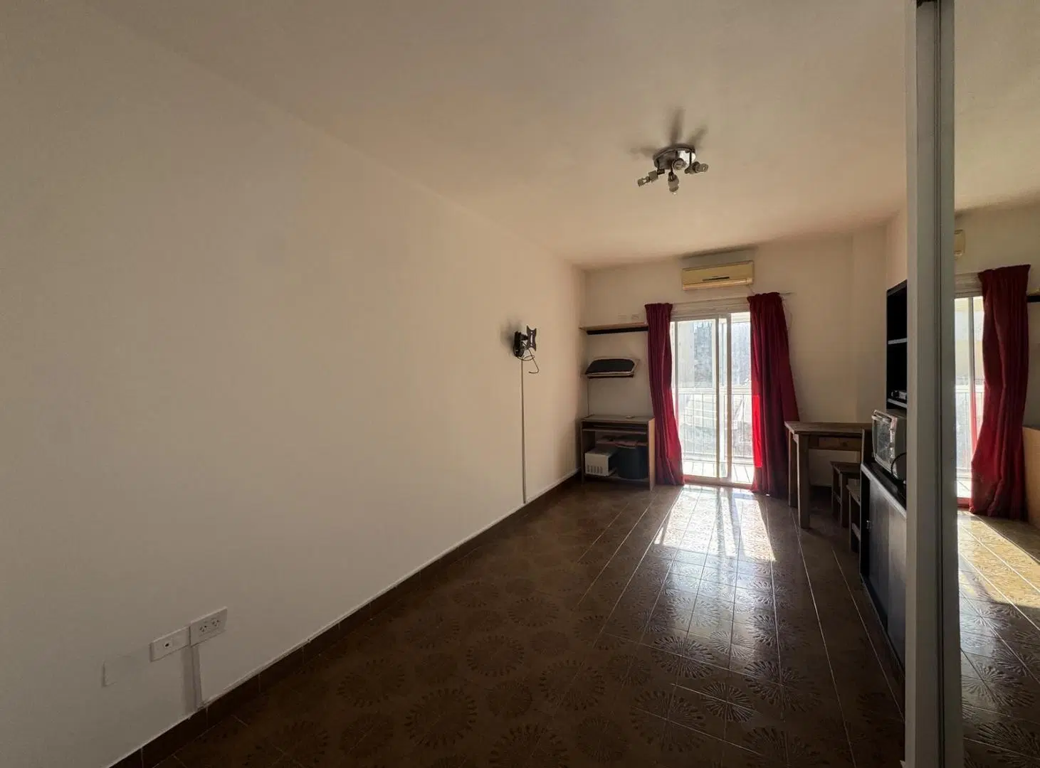 Departamento monoambiente en venta en Balvanera 3