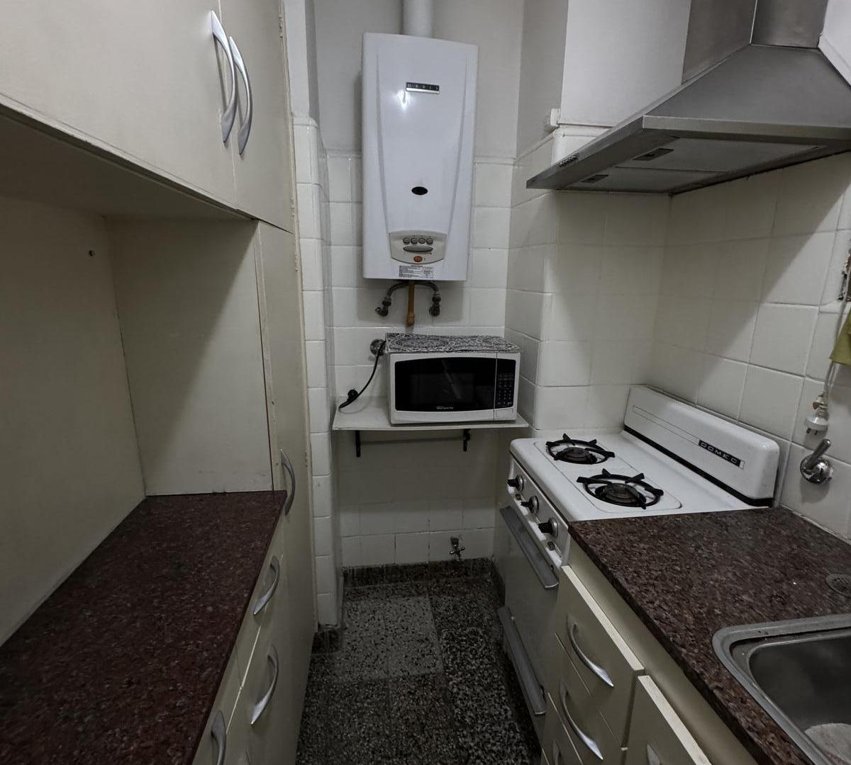 Foto de Departamento monoambiente con balcón en venta en Recoleta, imagen 3