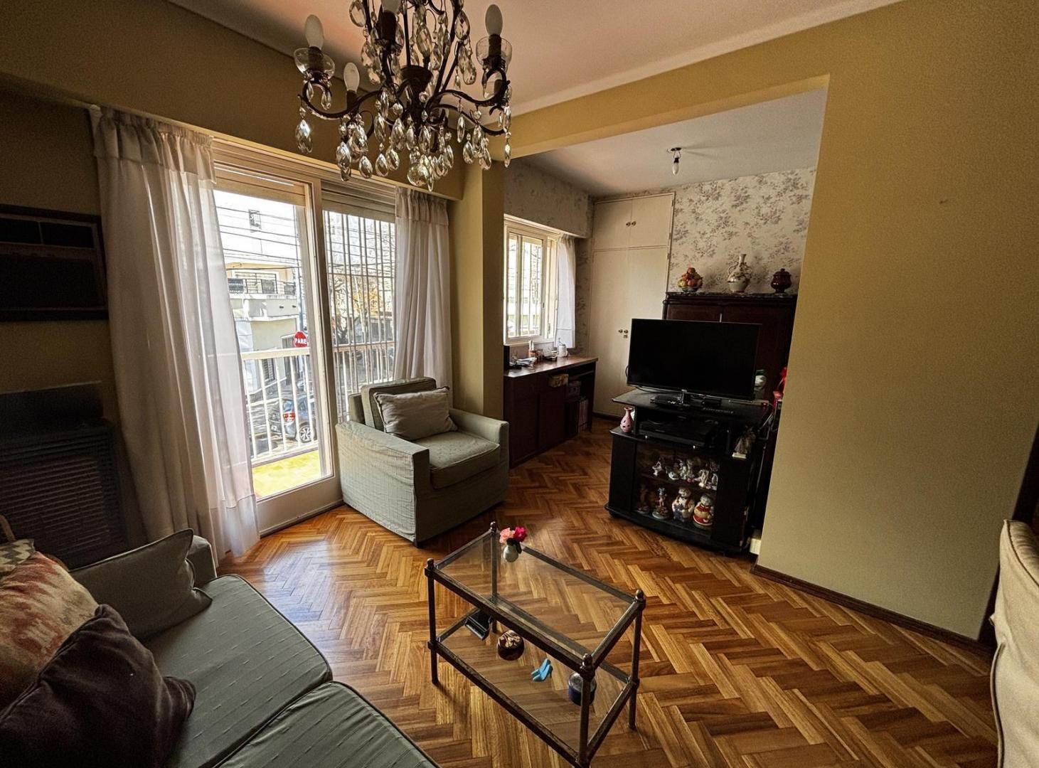 Foto de Departamento 4 ambientes con balcón corrido en Devoto, imagen 5