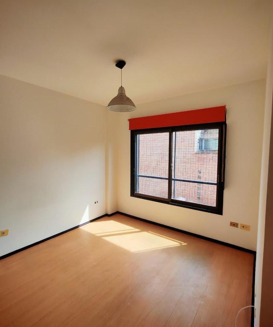 Foto de Departamento 3 ambientes con cochera en alquiler en en Belgrano, imagen 3