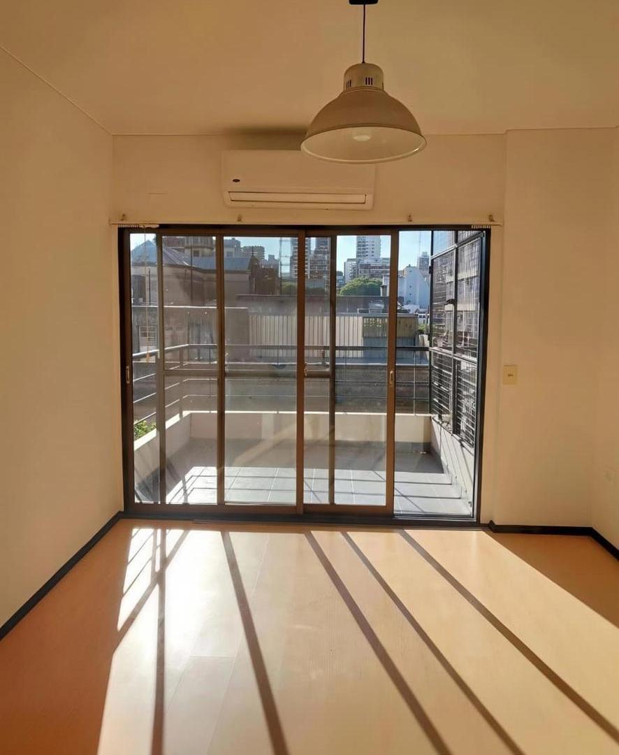 Foto de Departamento 3 ambientes con cochera en alquiler en en Belgrano, imagen 2