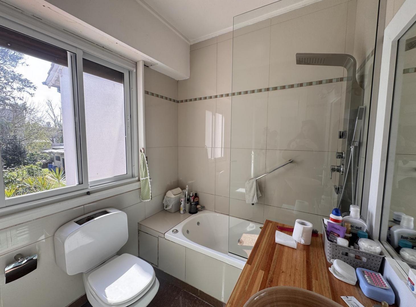 Foto de Casa 6 amb con jardin y pileta en Olivos, imagen 4