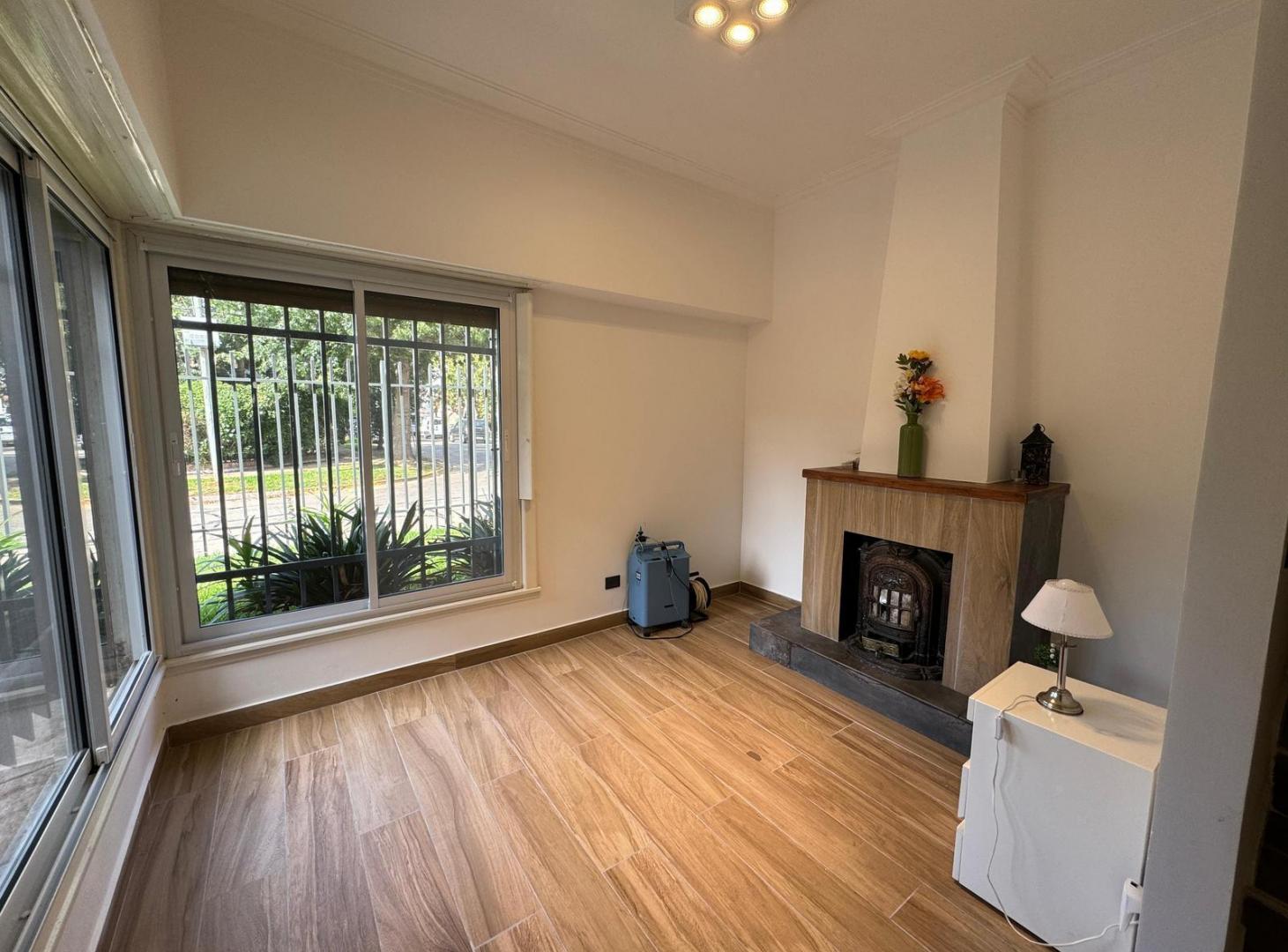Foto de Casa 6 amb con jardin y pileta en Olivos, imagen 1