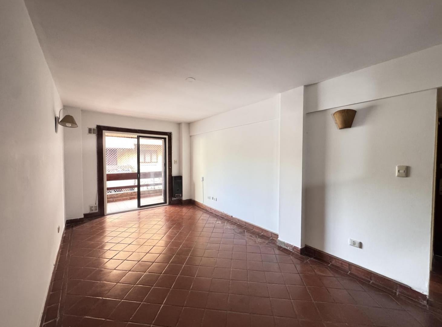 Foto de Departamento en alquiler 2 ambientes en San Isidro, imagen 1
