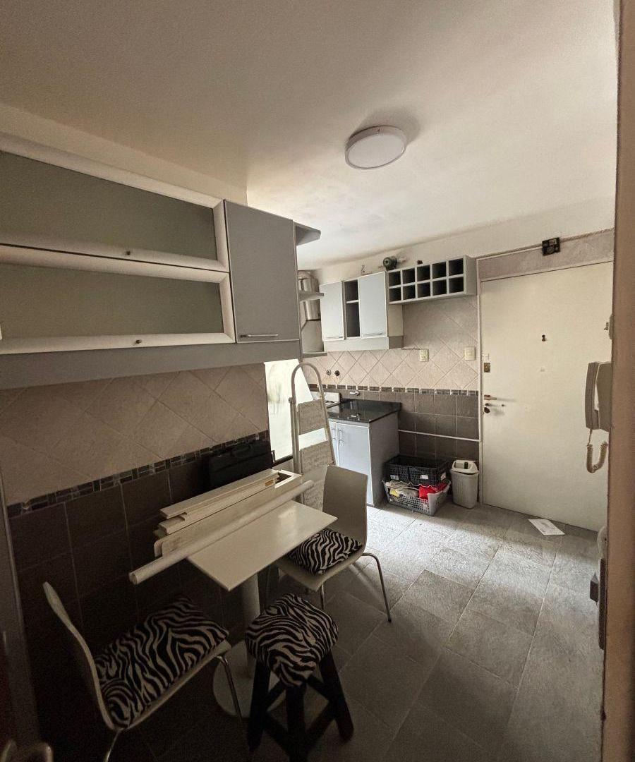 Foto de Alquiler Departamento 4 Ambientes en Recoleta con Balcón Corrido, imagen 1