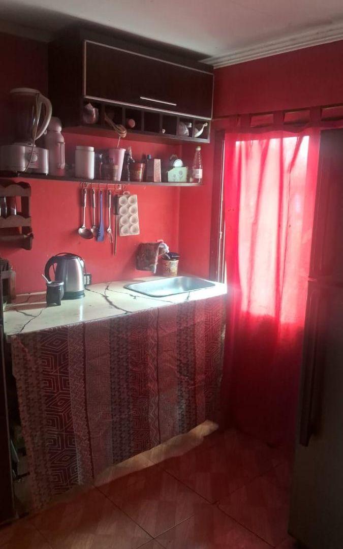 Foto de Venta Casa A Refaccionar 5 Ambientes Patio Cochera Y Galpón Merlo, imagen 3
