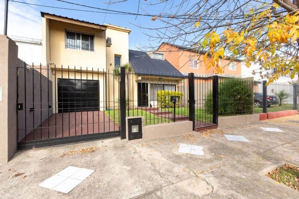 Venta Excepcional Casa 5 Ambientes En El Palomar!