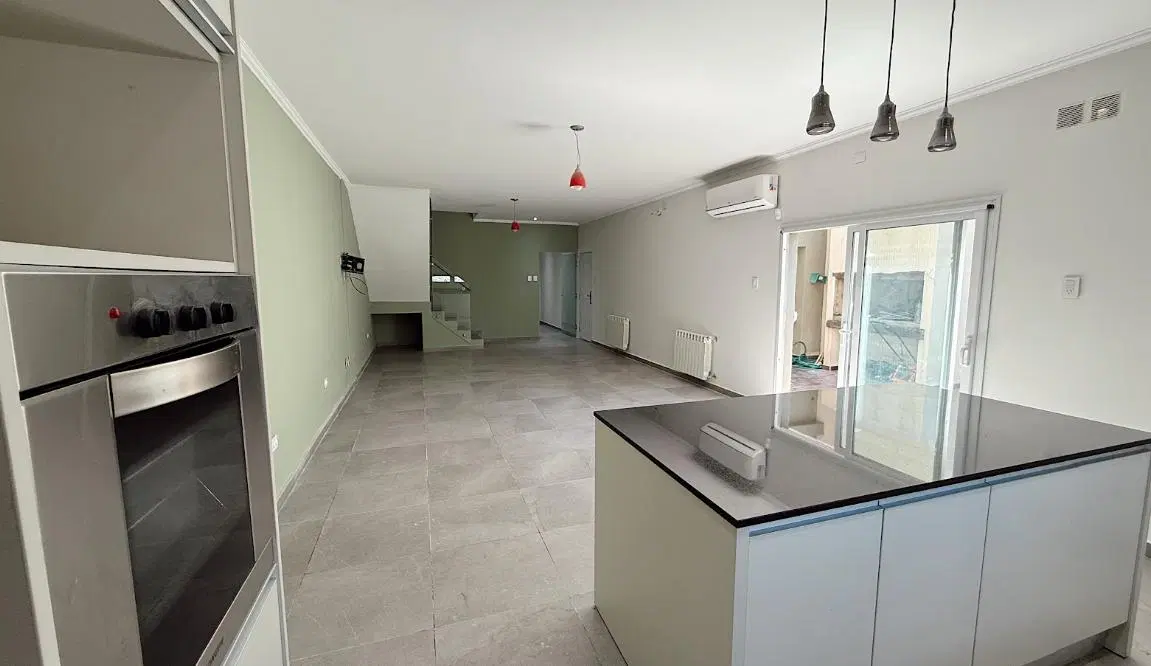 Casa en venta, Juan del Campillo 2500, Santa Fe. 3