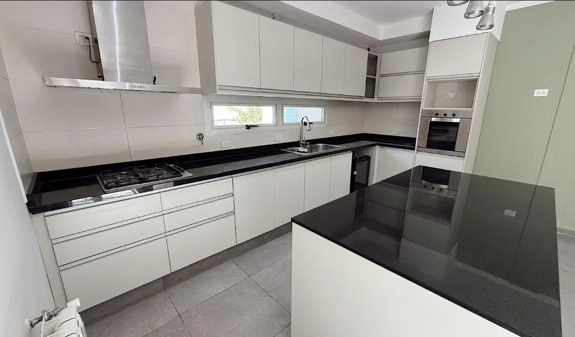 Casa en venta, Juan del Campillo 2500, Santa Fe. 1