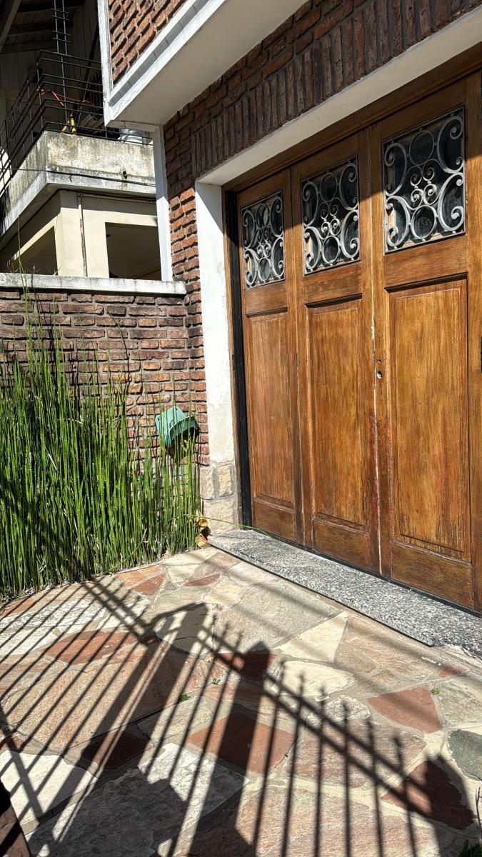 RETASADA! Hermosa casa 4 ambientes, lista para disfrutar