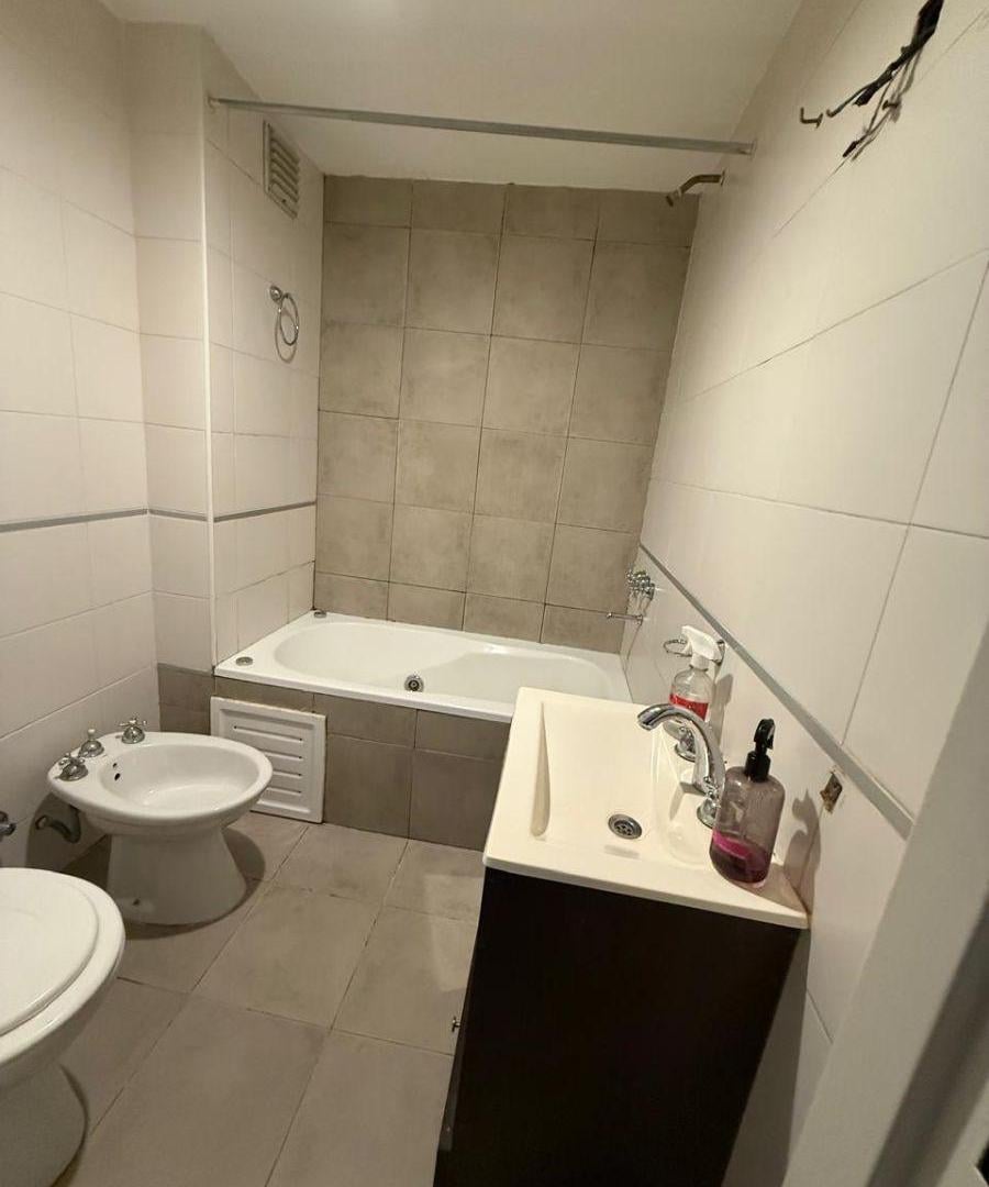 Foto de Departamento 2 Ambientes Céntrico en Morón Sur, imagen 2