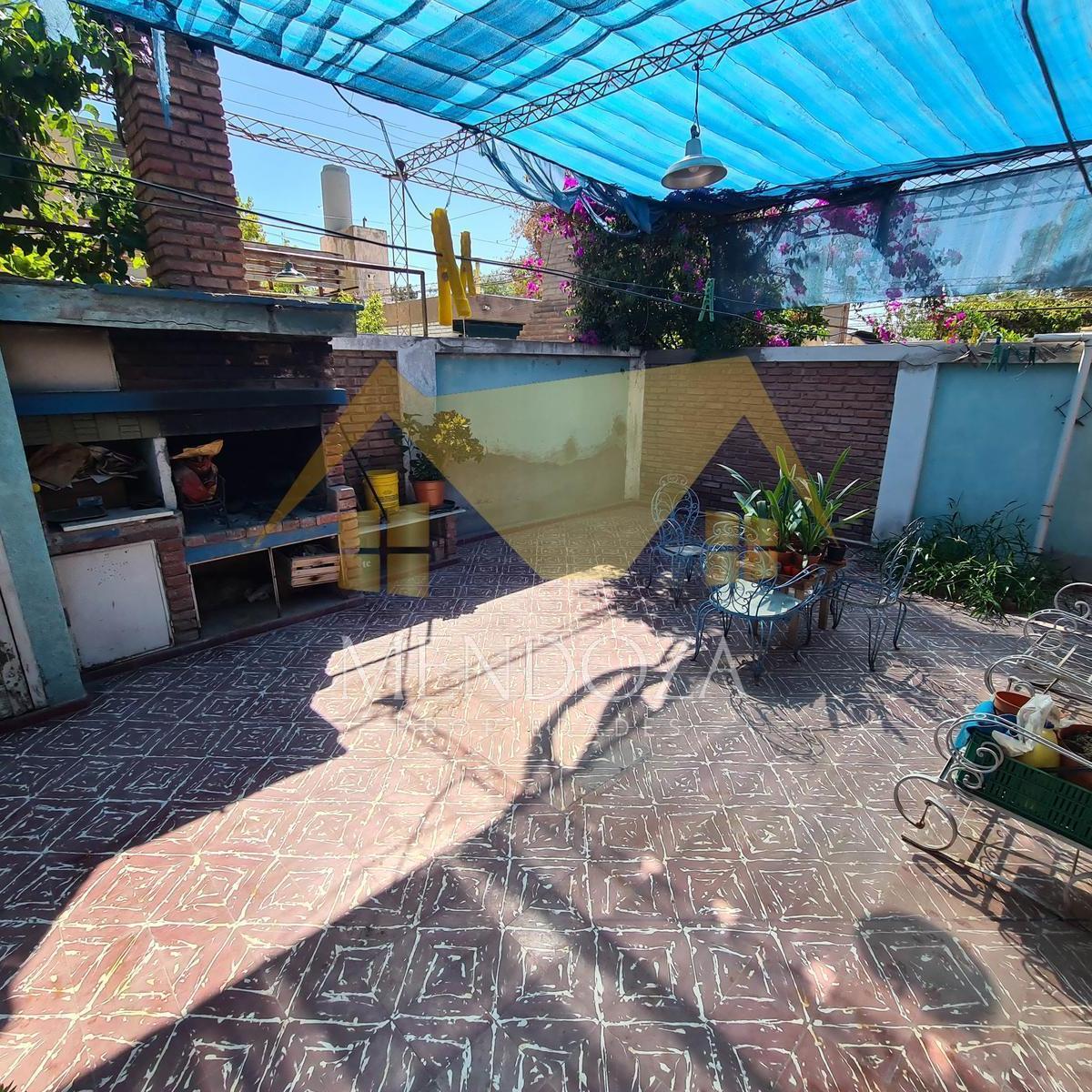 Casa en Barrio Supe Godoy Cruz 4