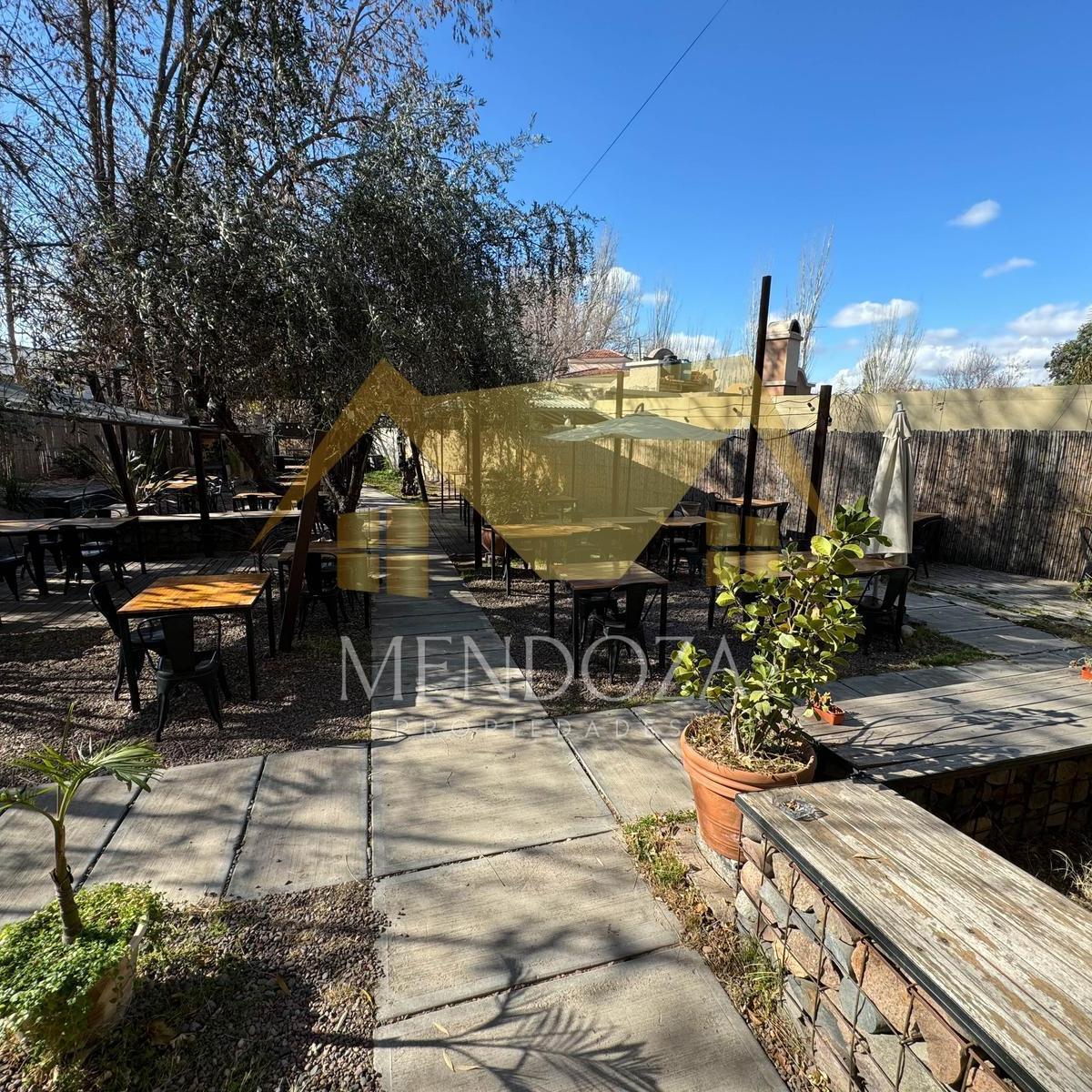 Venta Local Comercial en Chacras de Coria Lujan de Cuyo 2