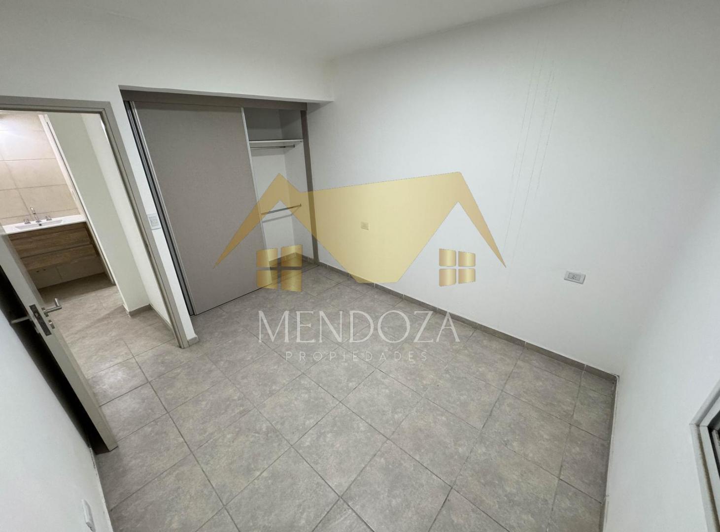 Foto de ALQUILER DEPARTAMENTO 2 DORMITORIOS CON COCHERA EN CIUDAD MENDOZA, imagen 5