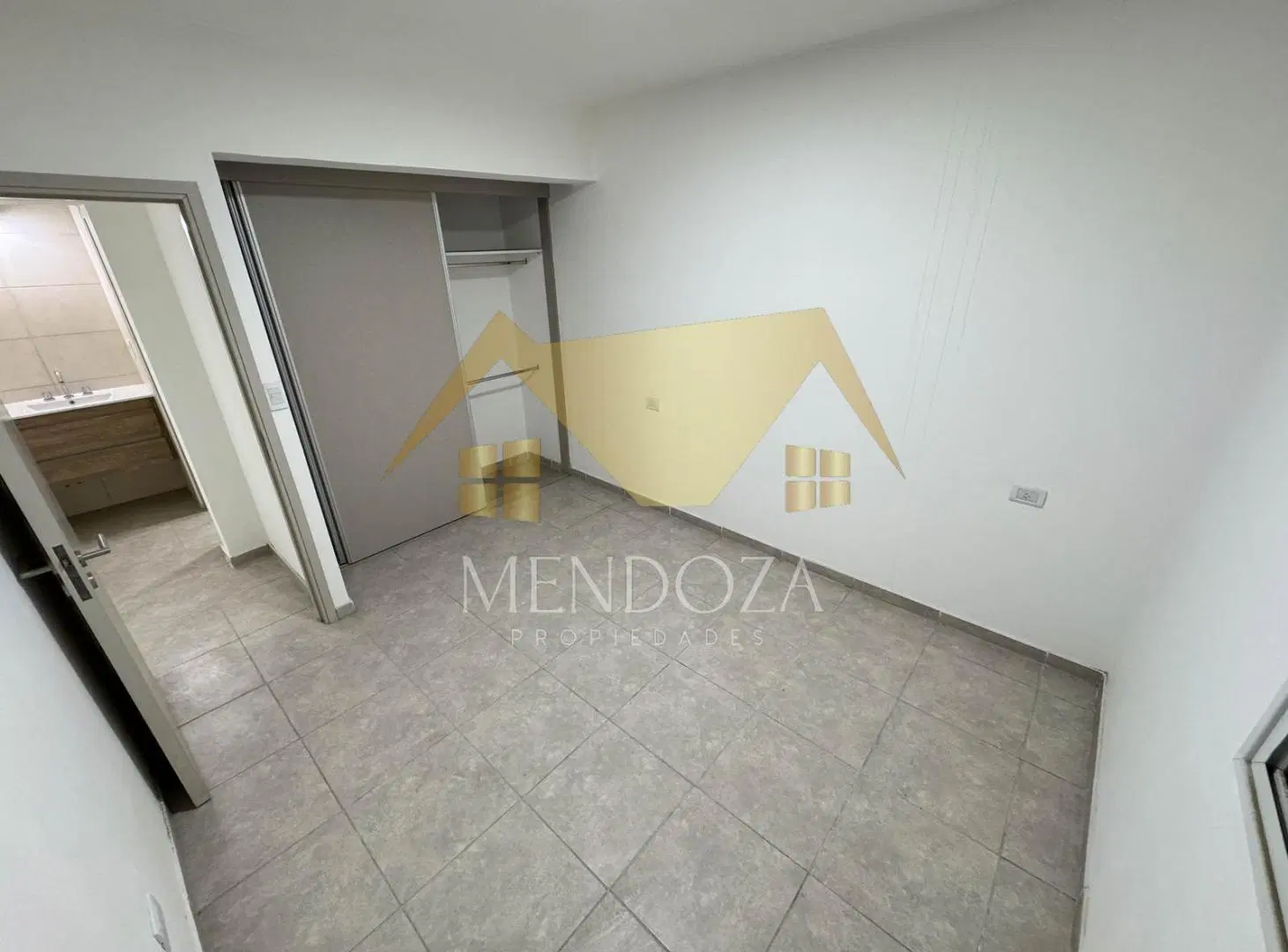 ALQUILER DEPARTAMENTO 2 DORMITORIOS CON COCHERA EN CIUDAD MENDOZA 5