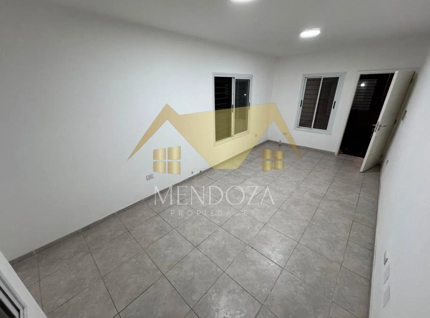 ALQUILER DEPARTAMENTO 2 DORMITORIOS CON COCHERA EN CIUDAD MENDOZA 3