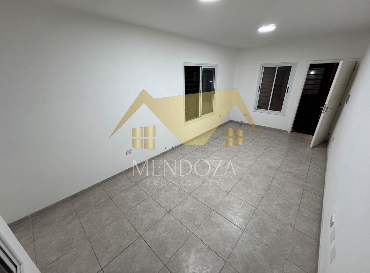 Foto de ALQUILER DEPARTAMENTO 2 DORMITORIOS CON COCHERA EN CIUDAD MENDOZA, imagen 3