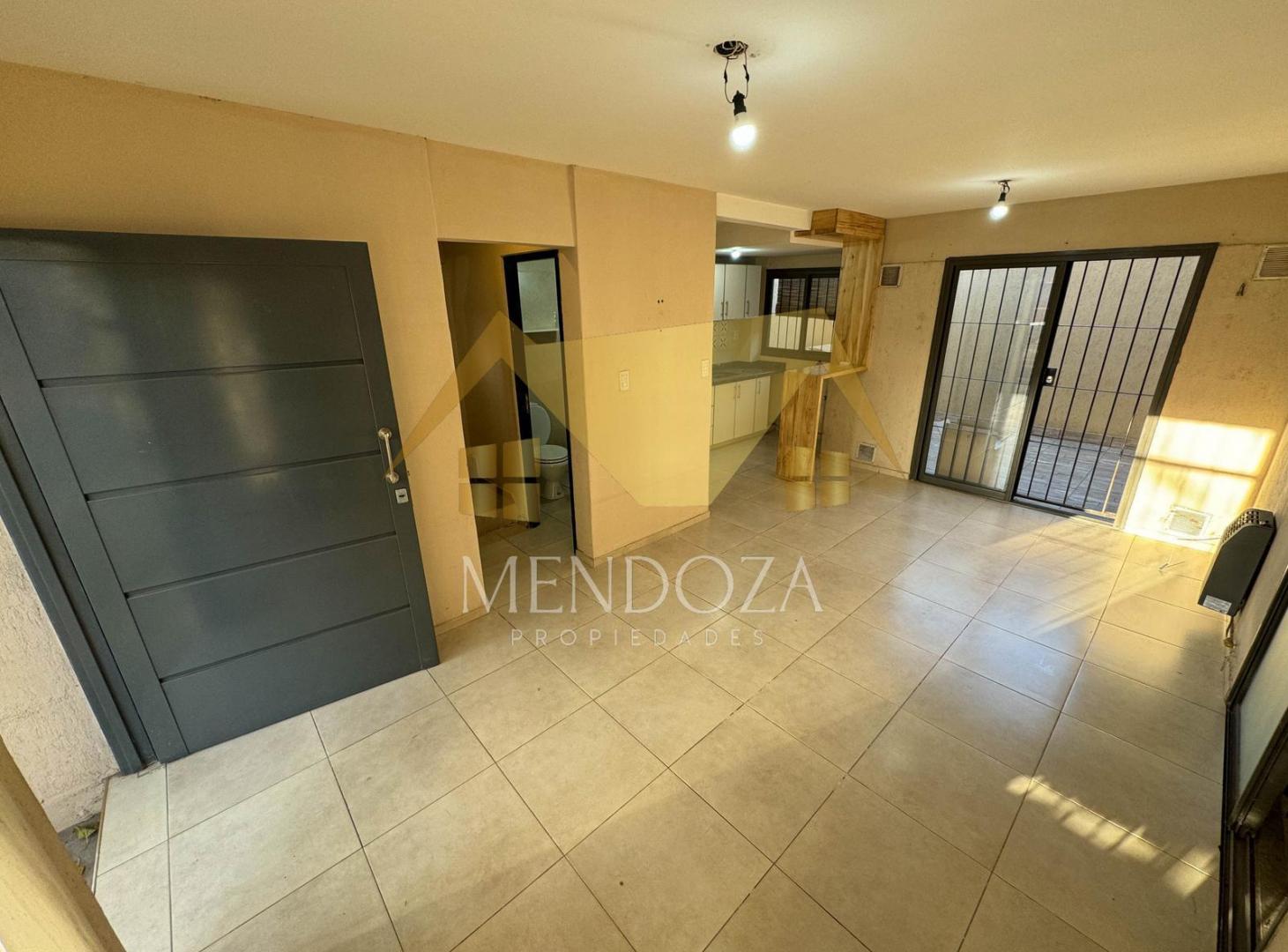 Foto de ALQUILER DUPLEX EN BARRIO TRAPICHE GODOY CRUZ, imagen 1