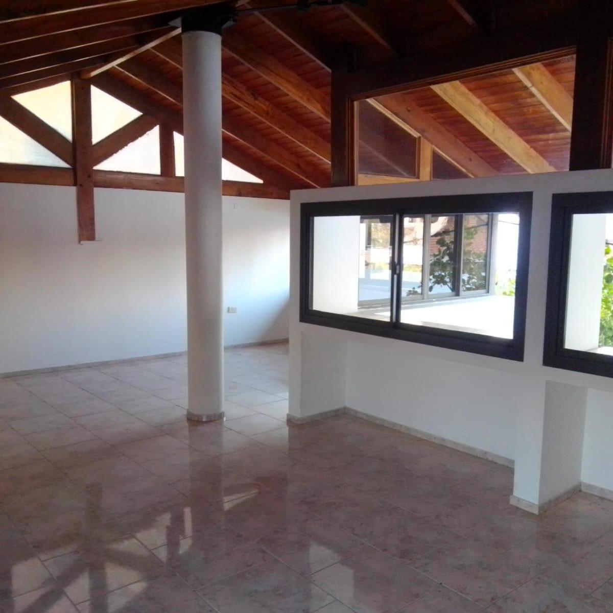 Villa Belgrano 4 Dorm 3 Baños Pileta Esctirura Excelente Entorno 3
