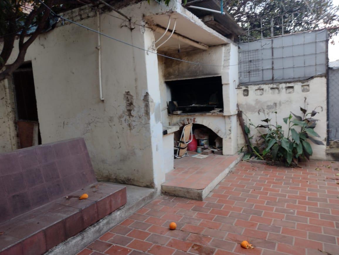 Oportunidad Arguello Casa de 2 Dorm. Mas 3 Departamentos de un Dormitorio 1