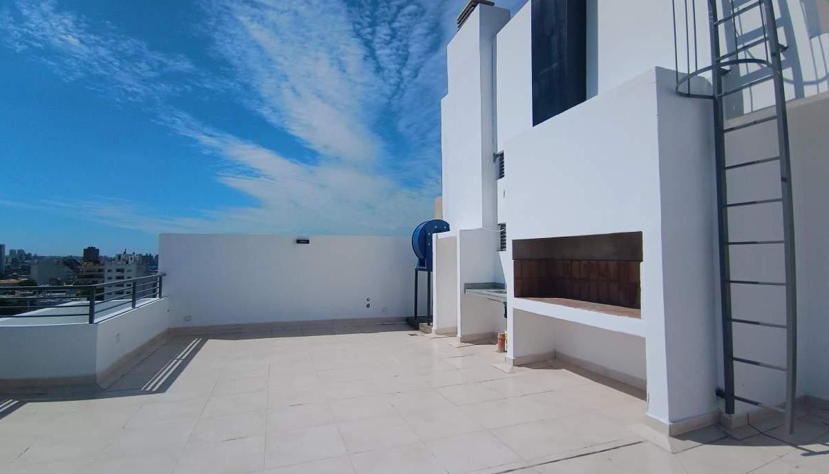 Venta Departamento a Estrenar Alberdi Externo con Balcón 3