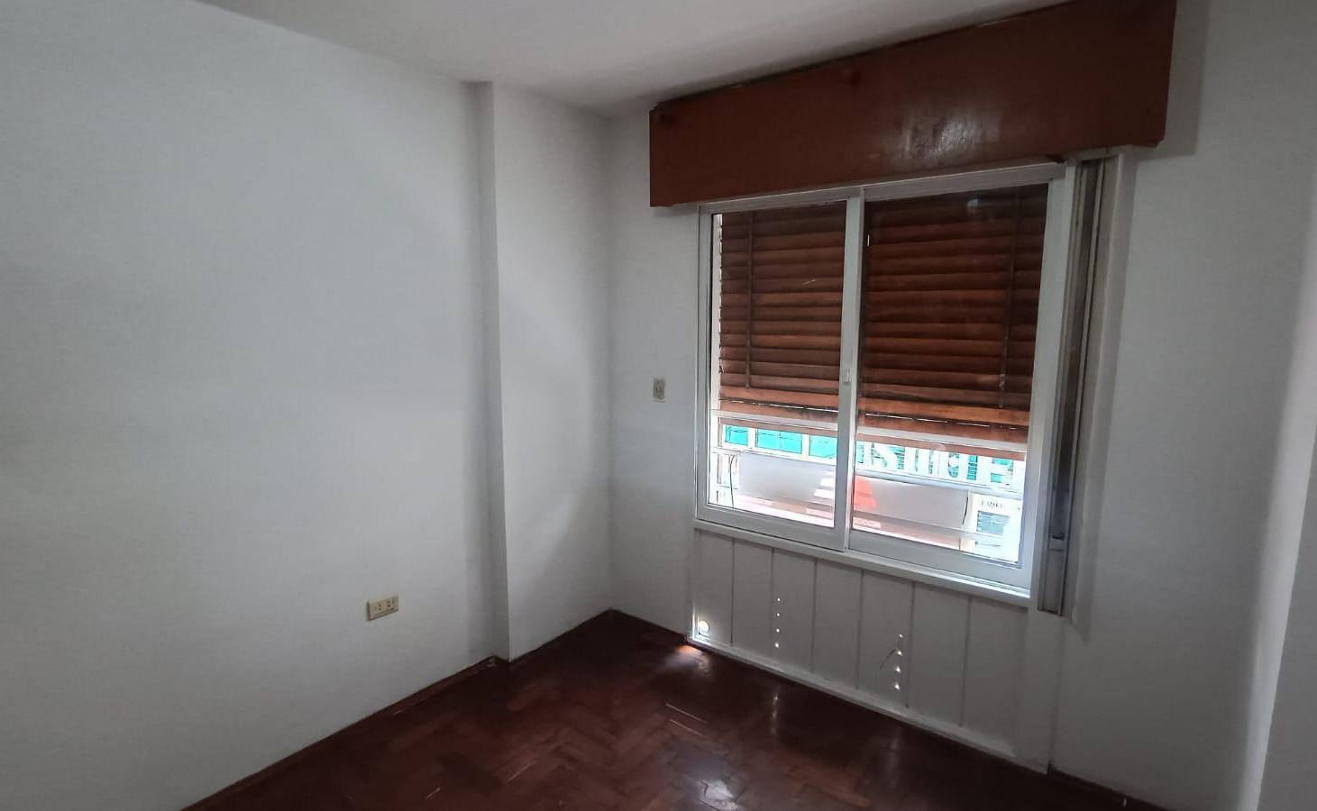 Foto de VENTA DEPARTAMENTO 3 DORMITORIOS MAS COCHERA 9 DE JULIO Y CAÑADA, imagen 5