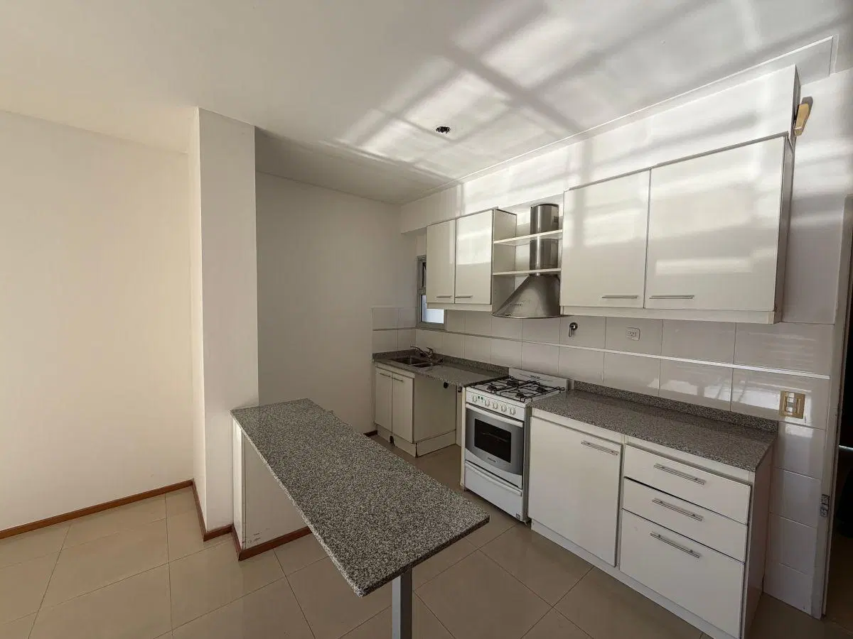 Departamento de 46 m² con 1 Dormitorio y Balcón en Alquiler en Recoleta 1