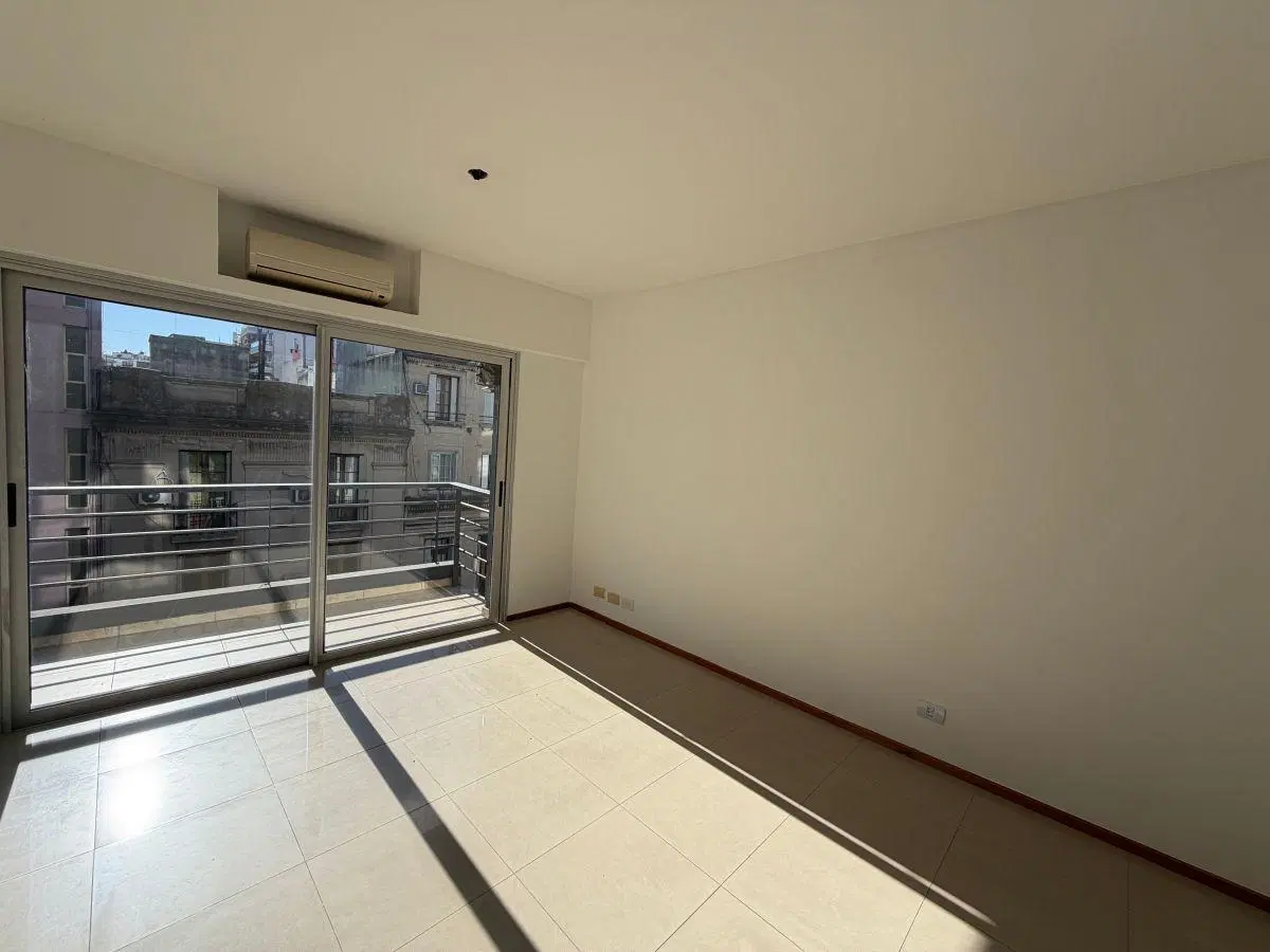 Departamento de 46 m² con 1 Dormitorio y Balcón en Alquiler en Recoleta 1