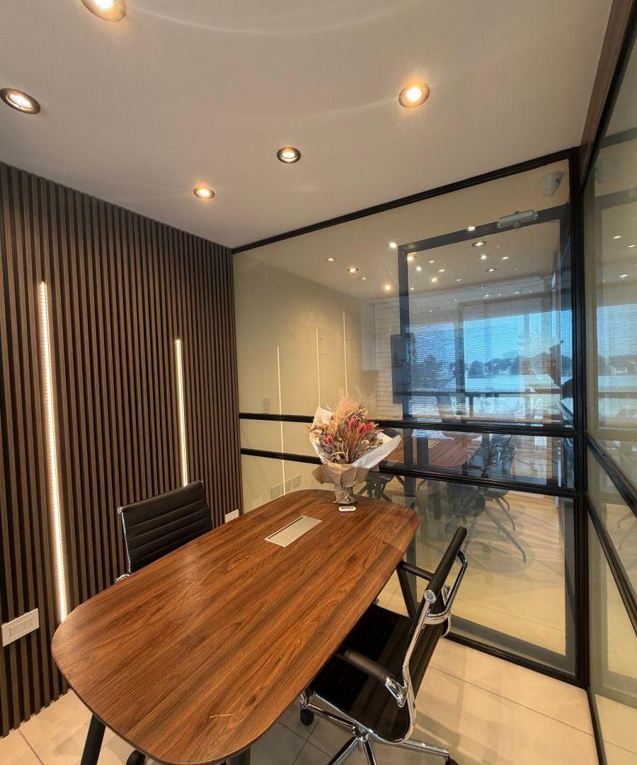 Foto de Oficina comercial de lujo de 60 m² con estacionamiento en alquiler en, imagen 5
