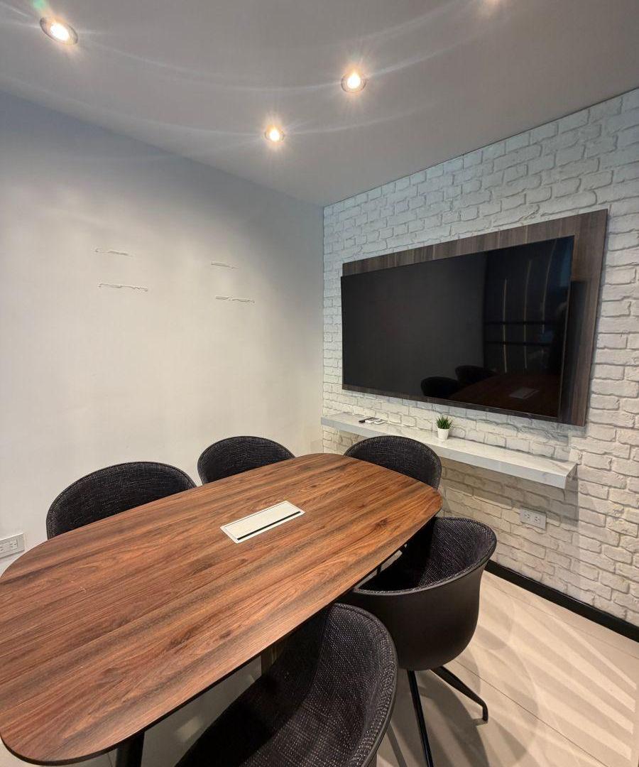 Foto de Oficina comercial de lujo de 60 m² con estacionamiento en alquiler en, imagen 4