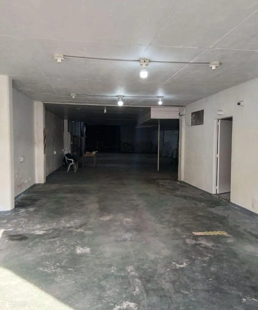 Bodega-Galpon de 400 y entrepiso 120 m2 m2 en alquiler en Distrito Sudoeste 4