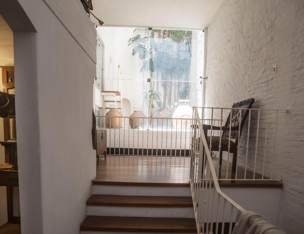 Espectacular Casa de 380 m² en 7 Plantas Refaccionada a Nuevo! 4