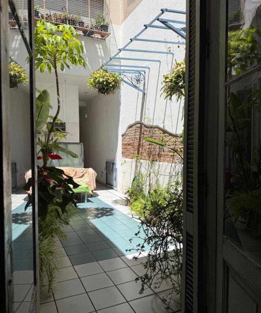 ÓPTIMO PH DE 282 M2 EN EL CORAZÓN DE SAN TELMO - LUZ Y SOL - 3 PATIOS - ÚNICO Y CON GRAN POTENCIAL