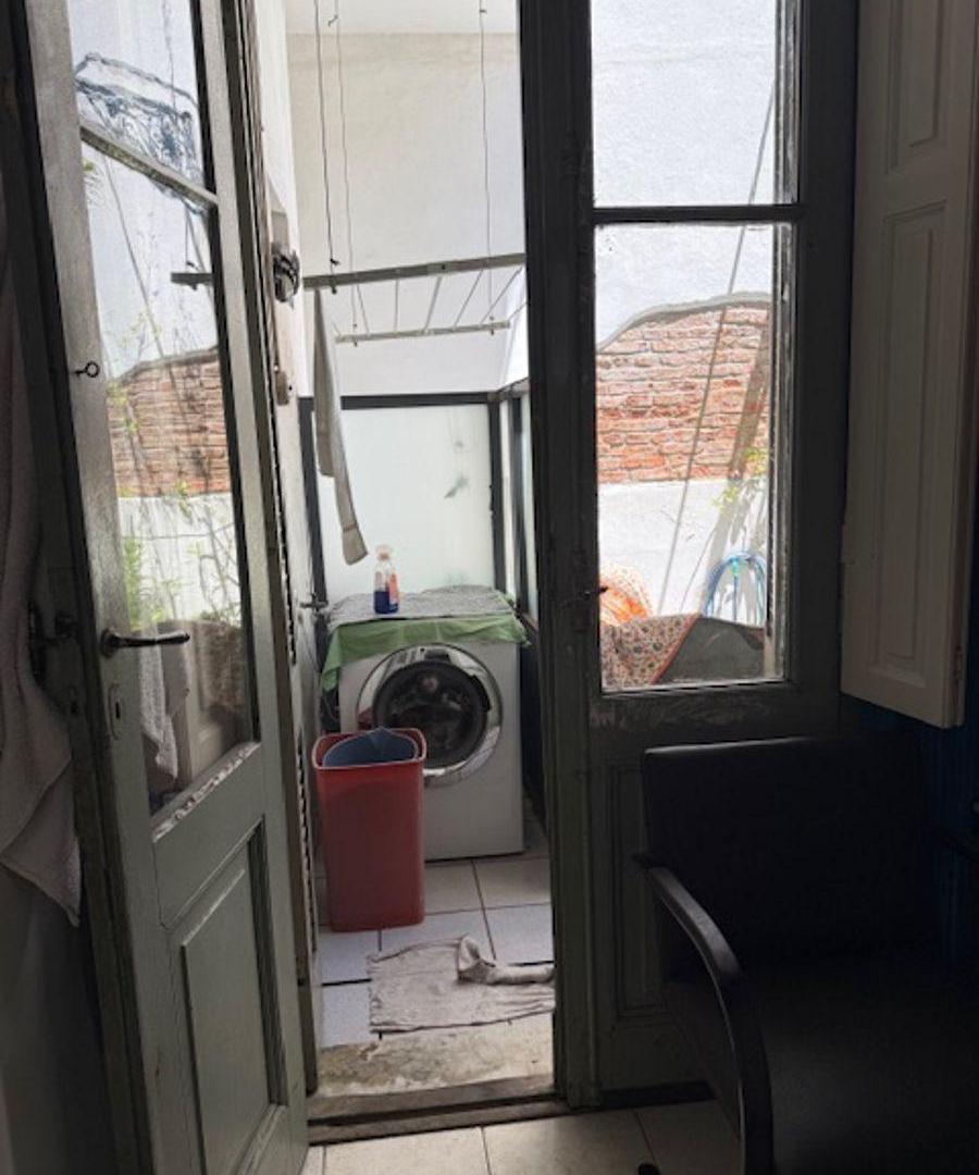 ÓPTIMO PH DE 282 M2 EN EL CORAZÓN DE SAN TELMO - LUZ Y SOL - 3 PATIOS - ÚNICO Y CON GRAN POTENCIAL
