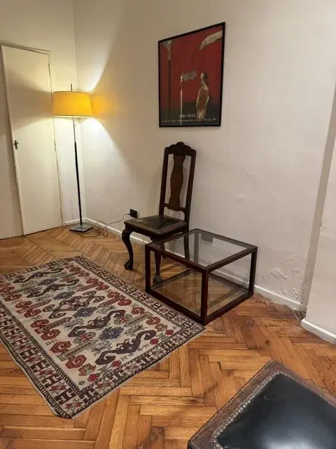 SIMPÁTICO MONOAMBIENTE CON PATIO EN "LA ISLA" IDEAL PROFESIONALES O RENTA 2