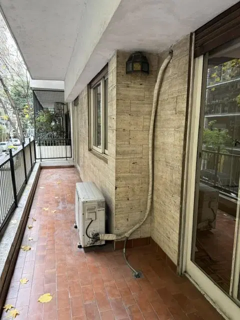 ÓPTIMO 3 AMBIENTES AL FRENTE EN EL CORAZÓN DE RECOLETA PATIO INTERNO Y BUEN ESTADO 5