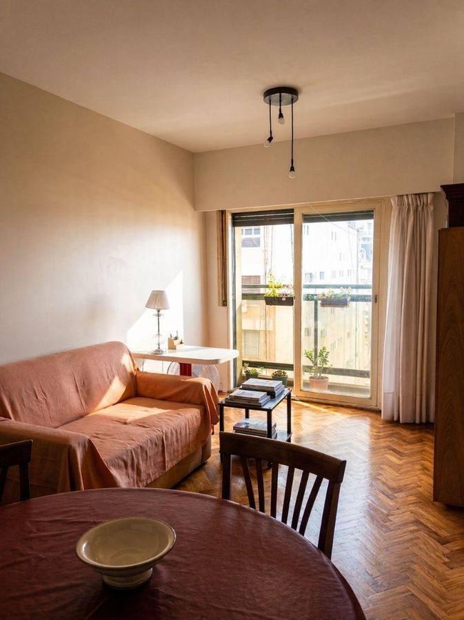 ¡Piso 15 con excelente vista y bajas expensas!