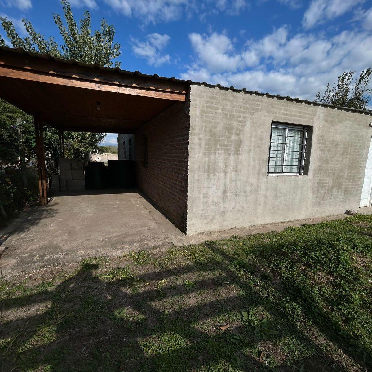 Casa a Terminar con Amplio Terreno y Pileta en Sta Maria de Punilla 1