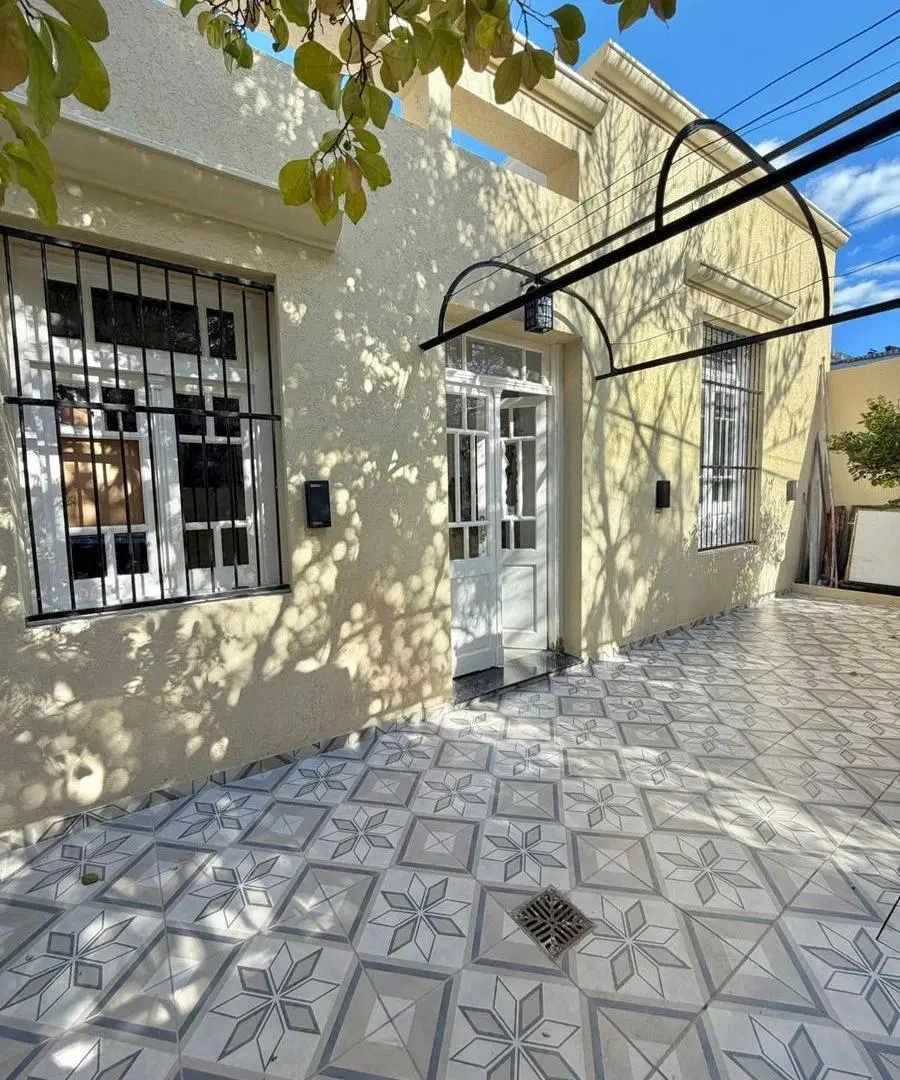 Casa reciclada 2 dormitorios y pileta. Barrio Belgrano 4